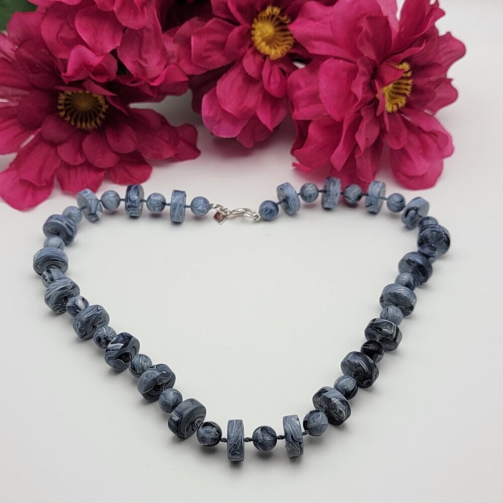 Vintage Sarah Coventry Gray Marbled Lucite Beaded Necklace 16.5 In Silver Tone